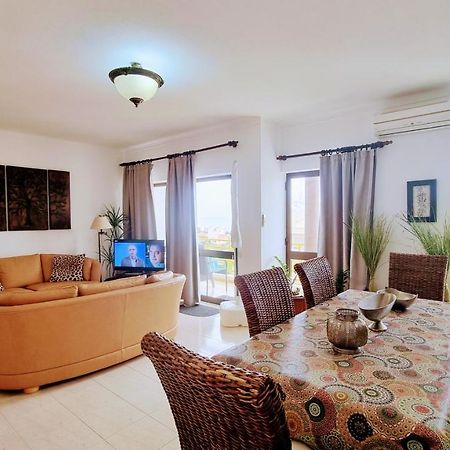 Apartmento Praia Da Dona Ana 拉哥斯 外观 照片