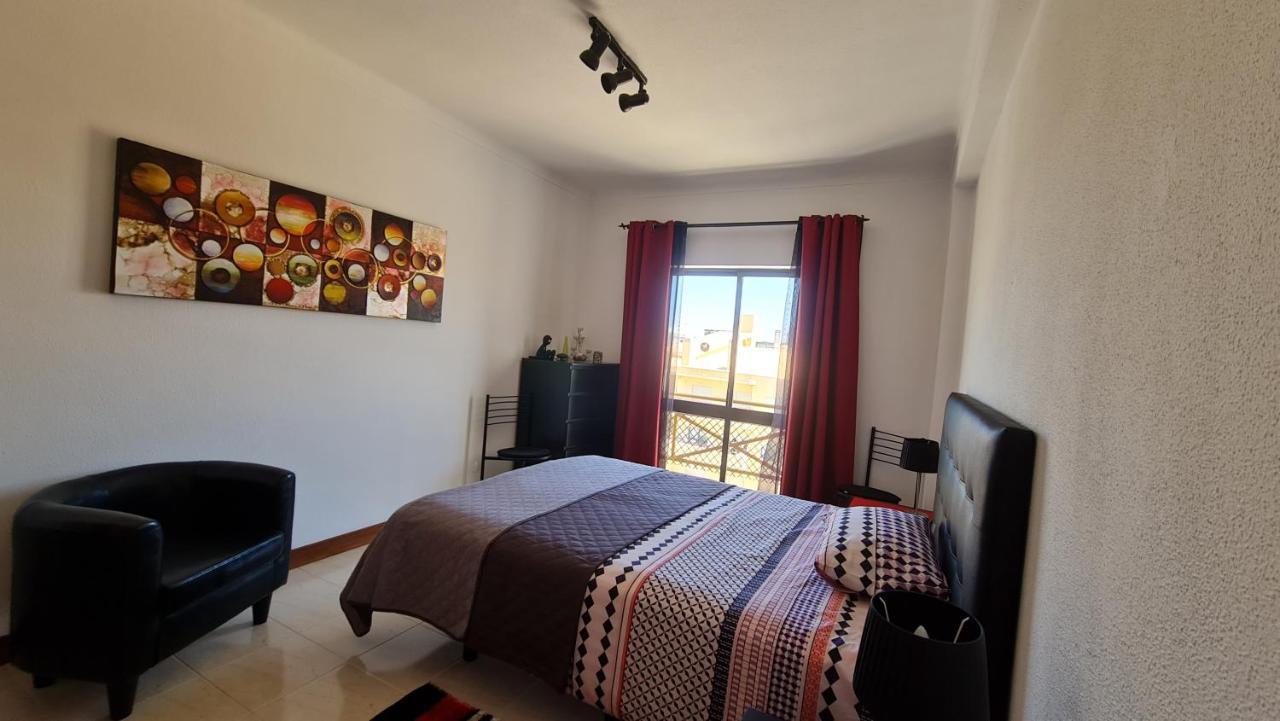 Apartmento Praia Da Dona Ana 拉哥斯 外观 照片