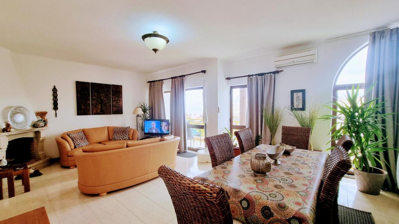 Apartmento Praia Da Dona Ana 拉哥斯 外观 照片